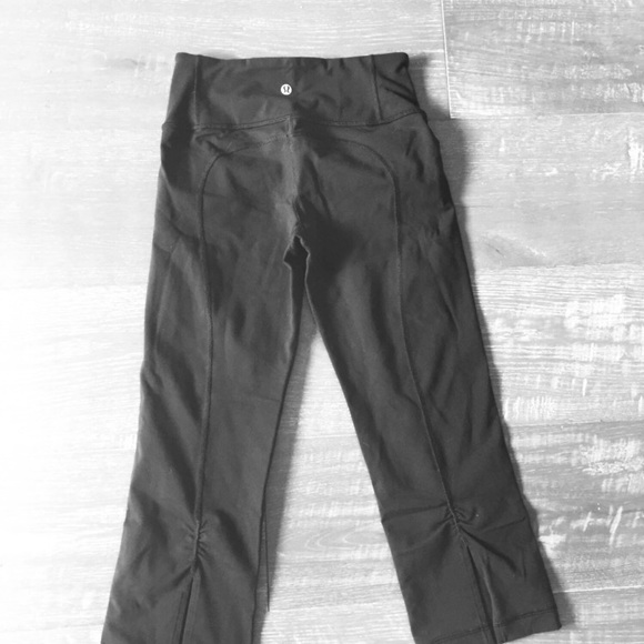 Lululemon Black Capri. Make an offer - Picture 3 of 6
